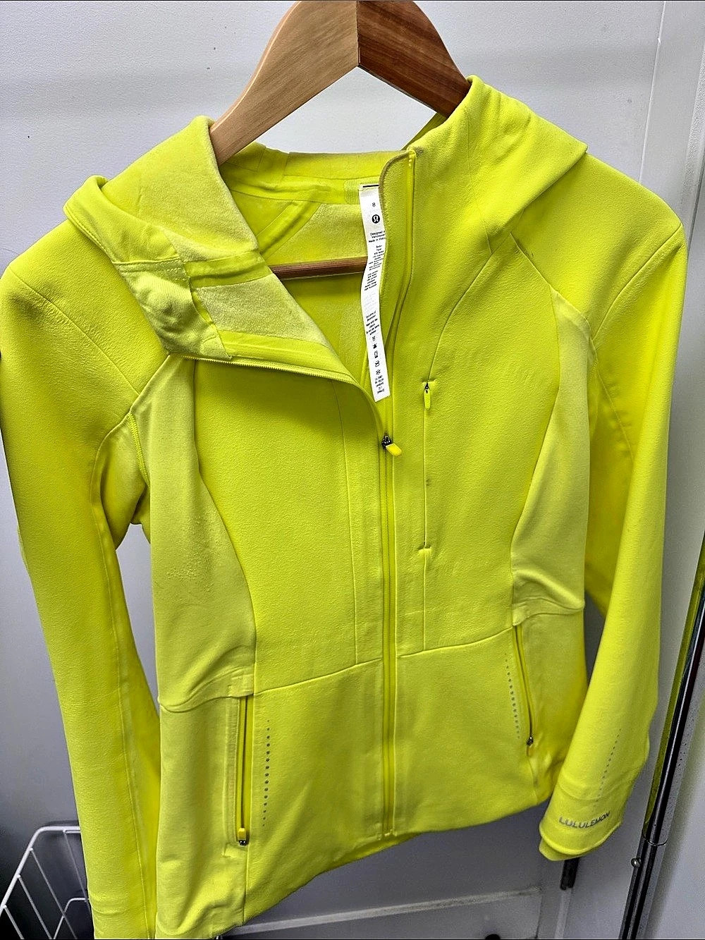 Lululemon Define  size 8 Jacket *Luon Women's Yellow Hooded Jacket